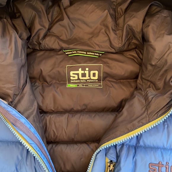 COPY - Stio Men’s Hometown Down Hooded Jacket - Picture 2 of 4